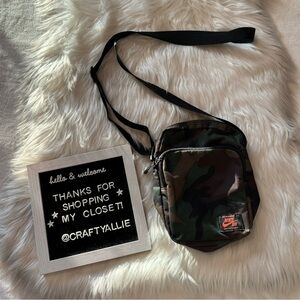 Nike SB Heritage Camo Crossbody Bag